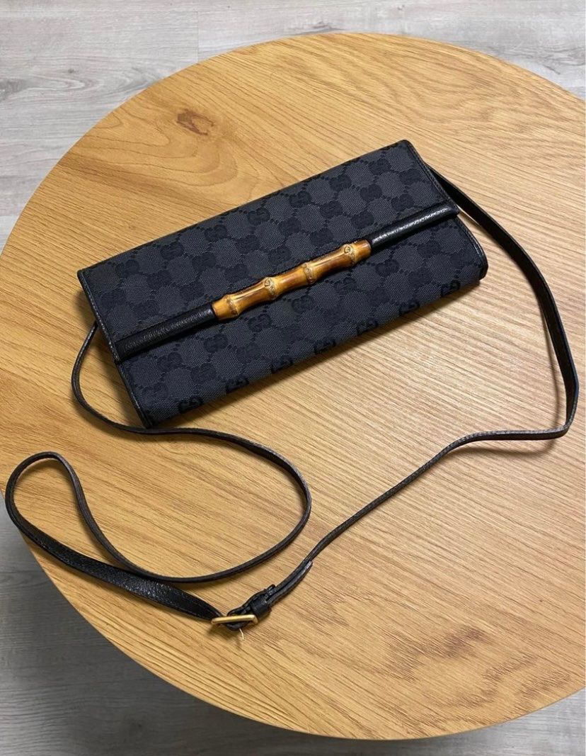 Borse da donna: Sac GUCCI Monogram Bamboo Bar Clutch – Usato da Montreux venduto da Perledor 1
