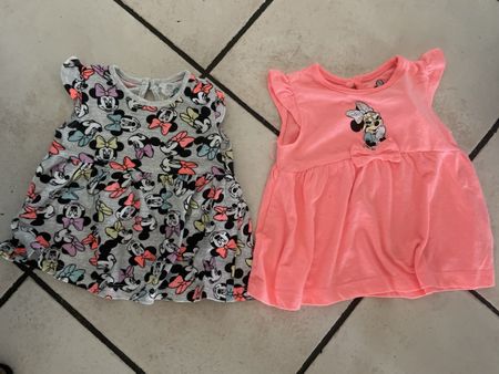 2 süsse Sommer Kleider Disney Minnie Mouse Gr. 62 eines Neu