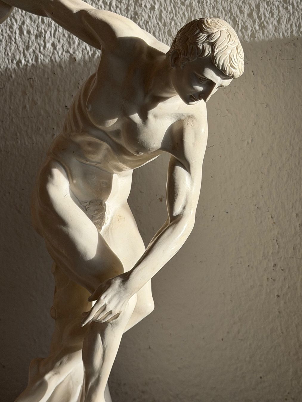 Sculture & Statue: Weiße dekorative Figur des klassischen Discobolus – Usato da Basel venduto da PAUL_ART 2