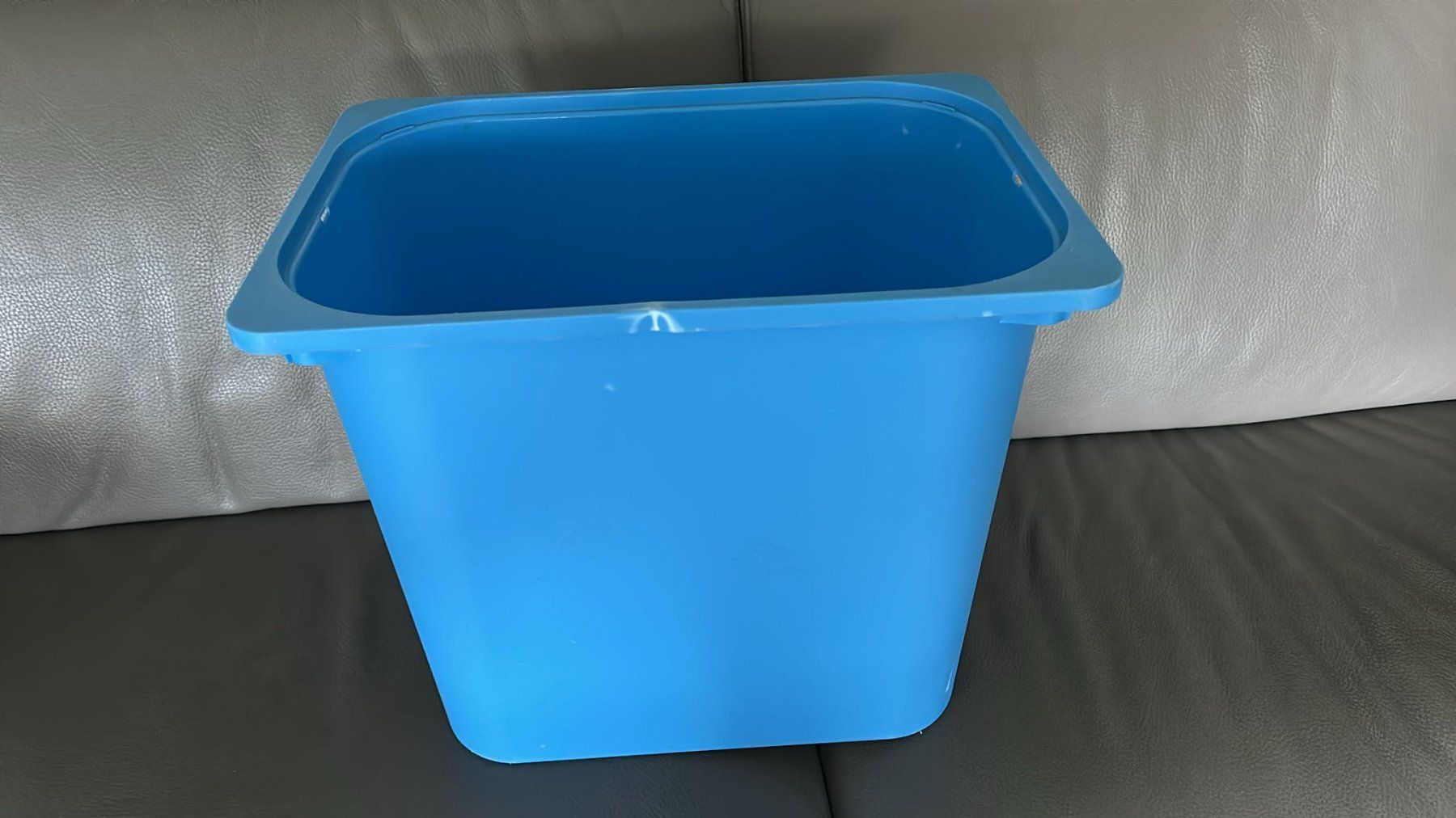 Ikea Recipients et similaires: Cassetto in plastica blu Trofast Ikea – D'occasion à Melano par H-Sara 1