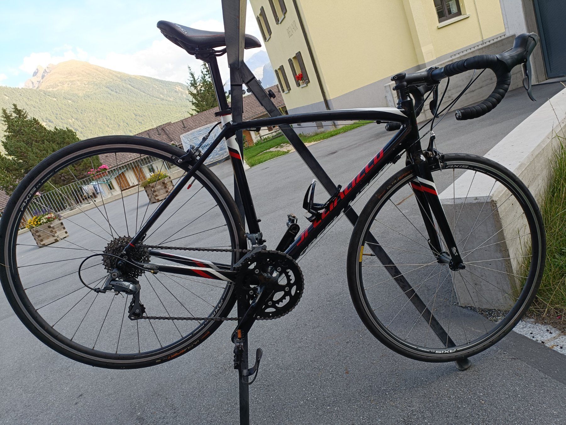 Specialized Vélos: Bici da strada Specialized – D'occasion à Samedan par mat_8s6q