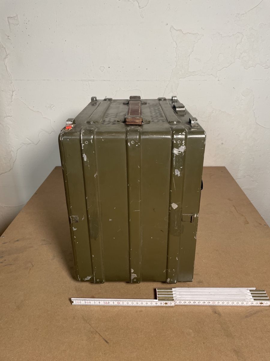 Radios: Schweizer Armee - Speisegerät SE-222 – Défectueux à Fribourg par JohnB4 4