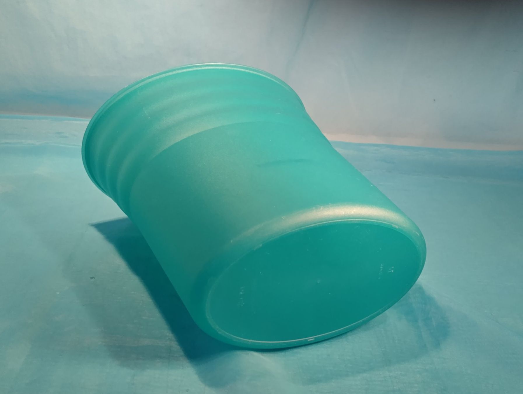 Sonstiges: Tupperware Sektkühler, Weinkühler, türkis, 1L – Gebraucht aus Bellach von JingleCherry 3