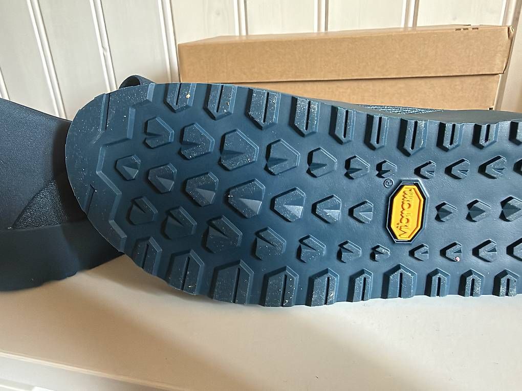 Arcteryx Scarpe da uomo: Arcteryx Kragg Shoe Gr. 42 – Nuovo e nell'imballaggio originale da Luzern venduto da Lightrooms 3
