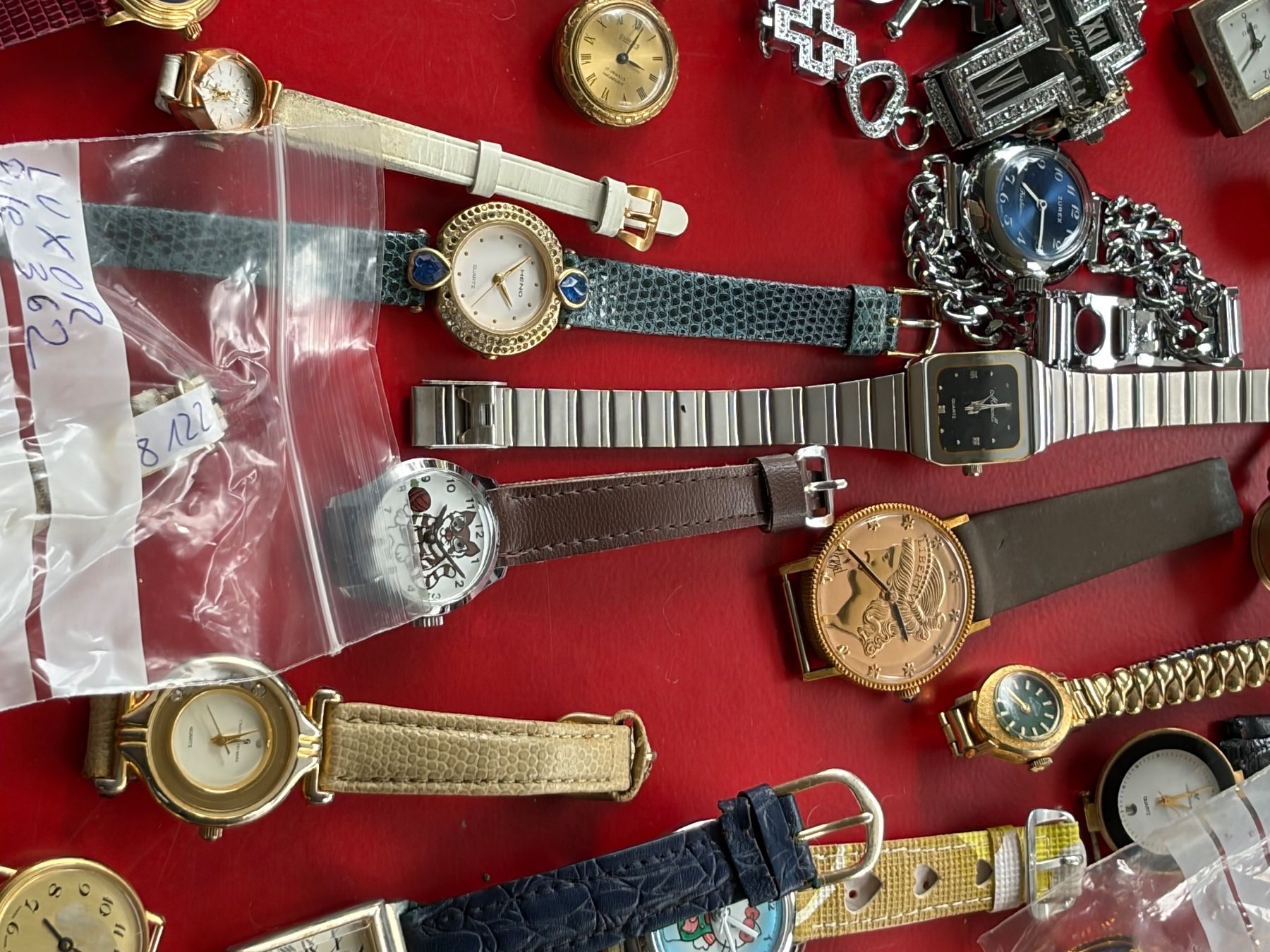 Orologi: Lot von über 40 Damenuhren – Difettoso da Zürich venduto da Airflow22 4