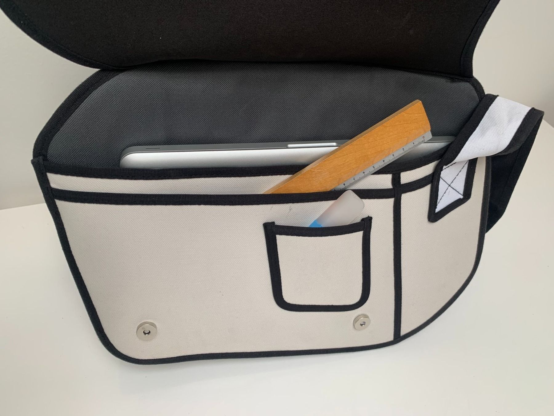 Borse: Seltene authentisch Jump from Paper - 2D Comic laptoptasche – Nuovo (secondo la descrizione) da Baden venduto da JellyMonster 3
