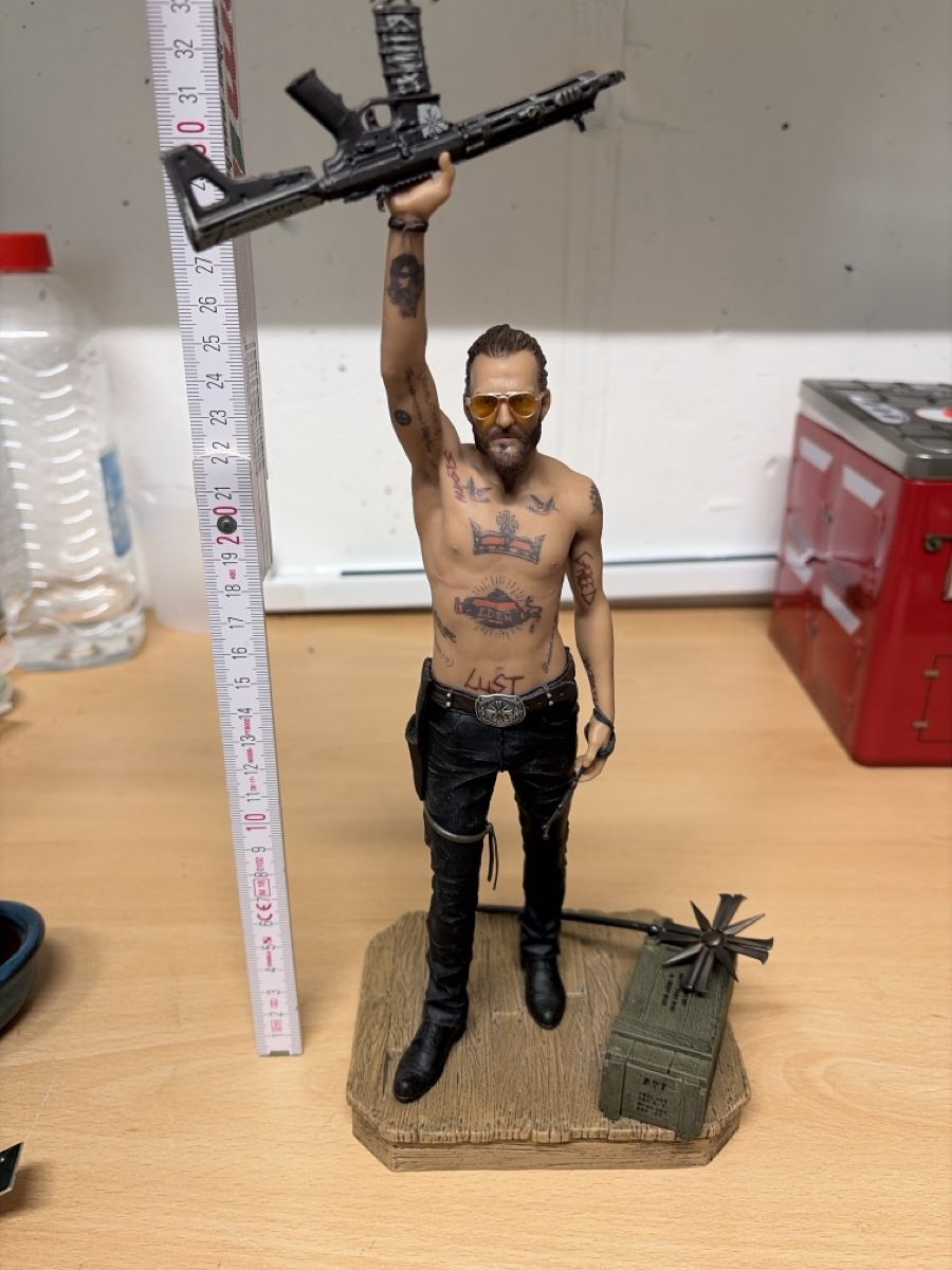 Alle Dekorationen: John Seed Far Cry 5 Figur – Gebraucht aus Wittenbach von therealmoonstone