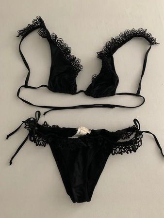 Anjuna lace trim bikiny S size