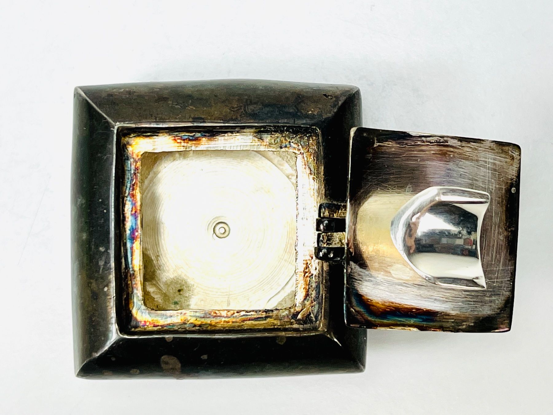 Portacenere: Antiker portabler Aschenbecher Silber – Usato da Zürich venduto da Arche_Brockenhaus 5