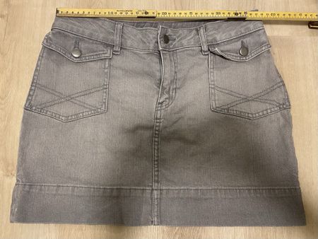 Grauer Jeans-Rock von H&M in der Grösse 38