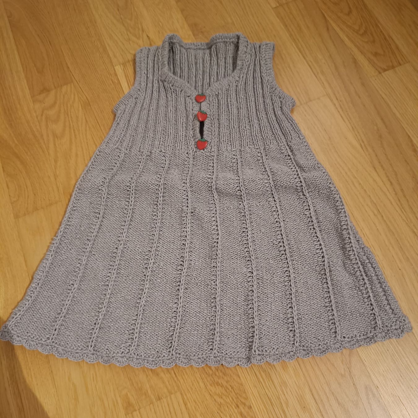 Kleider & Röcke: Kleid Grösse 92 – Gebraucht aus Jaberg von urig17.