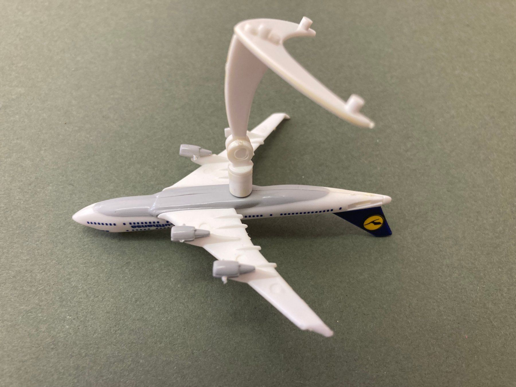 Lufthansa Kits de montage: Modellflugzeug Lufthansa Boeing 747 – D'occasion à Richterswil par Nathan_adler 3