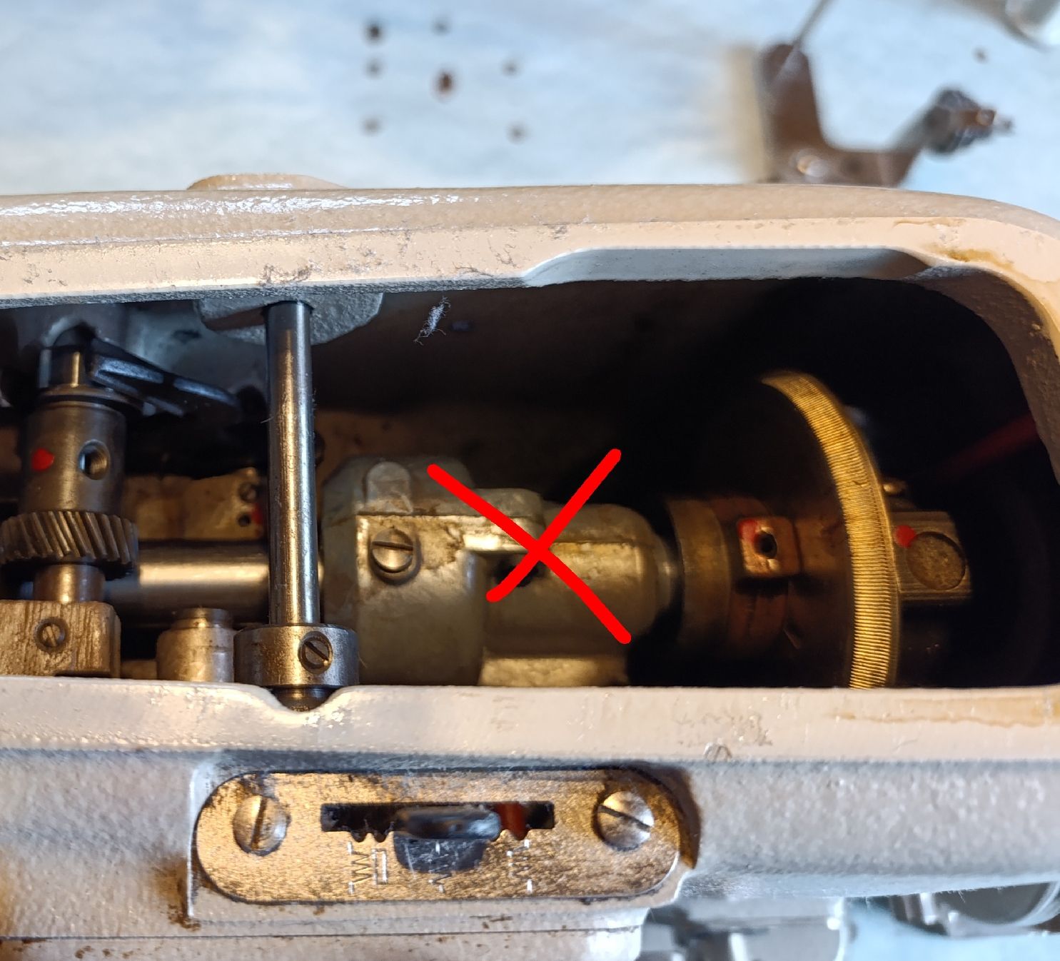 Bernina Macchine da cucire: Industrie Nähmaschine Bernina – Usato da Schneisingen venduto da Indianerin 9