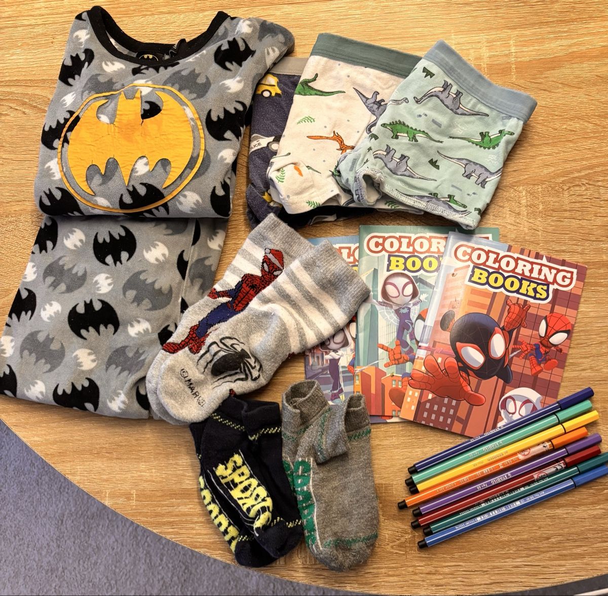 Kleiderpakete & -sets: Kinder Paket 98/104 – Gebraucht aus Zizers von mar_h9tn