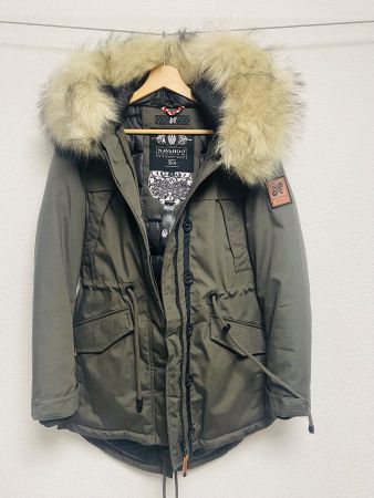 neuwertiger !! Winterparka Gr. S Navahoo