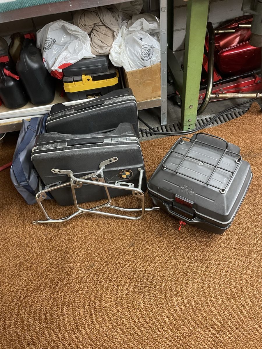 Valigie: kofferset und top case – Usato da Hombrechtikon venduto da reflo62
