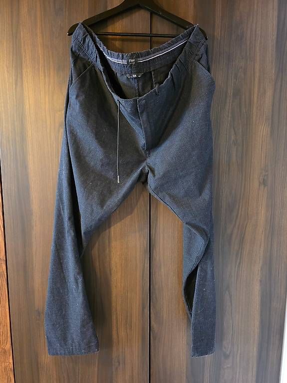Pantalons: Stoffhose – D'occasion à Seewis Schmitten par Naomi2212