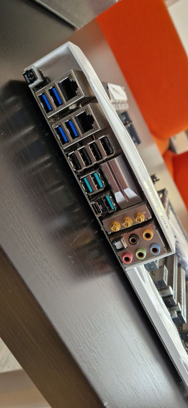 Asus Schede madri: Asus X99 - Deluxe Mainboard mit i7 Intel CPU – Usato da Berneck venduto da bra_66zr 2