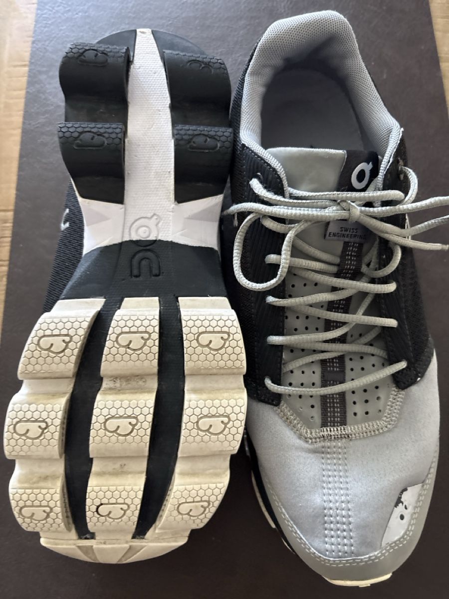 On Scarpe da uomo: On Cloud Herrenschuhe Grösse 42 neuwertig – Usato da Rüthi (Rheintal) venduto da MissCasanova 1