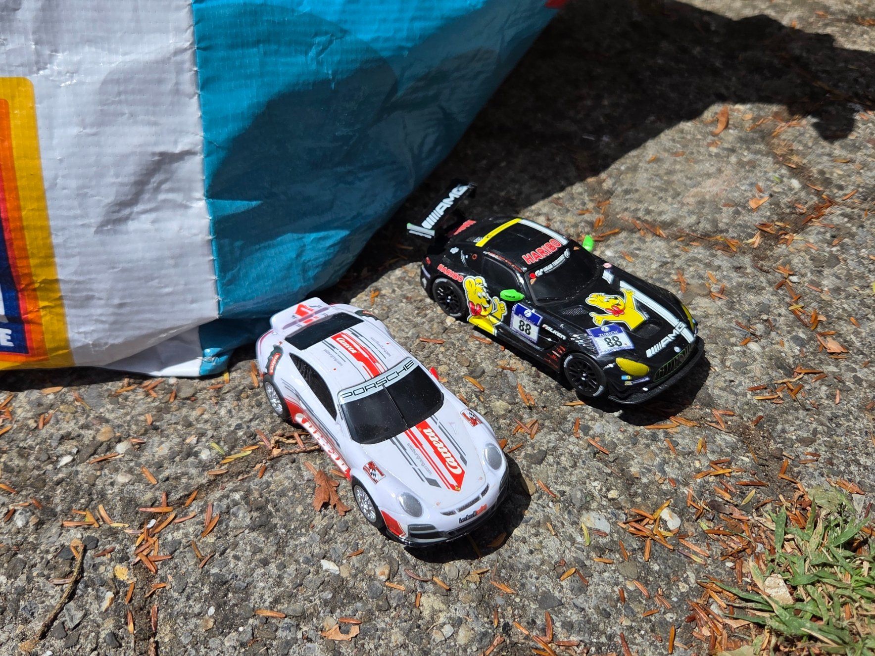 Carrera Piste: Carrera Bahn Teile mit 2 Autos – Usato da Bellach venduto da fab_t8gy 1