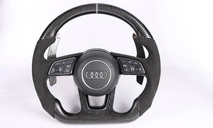 Alle Autoersatzteile: Audi RS Carbon-Lenkrad mit grauem Akzent – Gebraucht aus Bülach von Sternthal.ch