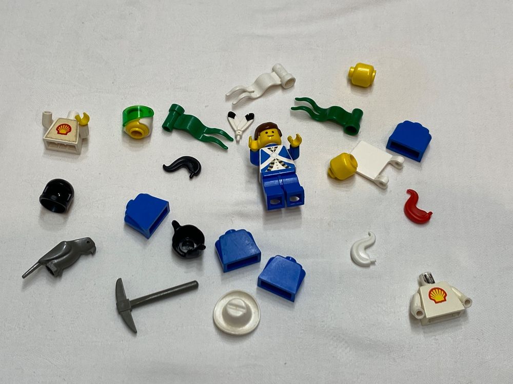 LEGO Teile Ritter Fahne Shell Papagei Indianer Soldat (Gebraucht) in ...