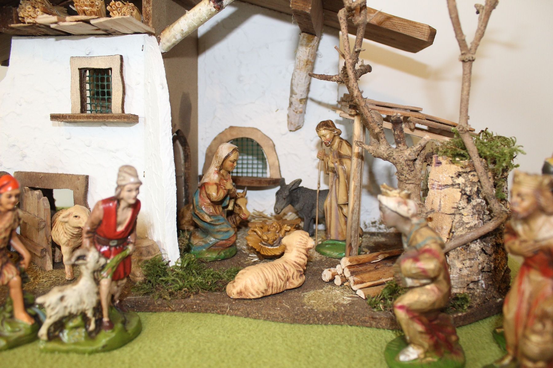 Tutte le decorazioni: Weihnachtskrippe – Usato da Sursee venduto da Santenberg 1