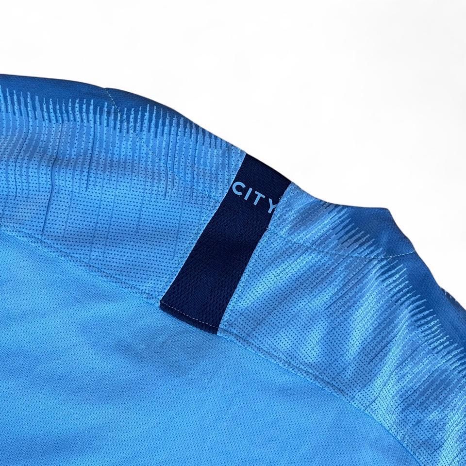 Nike Canottiere & Pantaloni: Manchester City Trikot – Usato da Riehen venduto da RESTREET 6