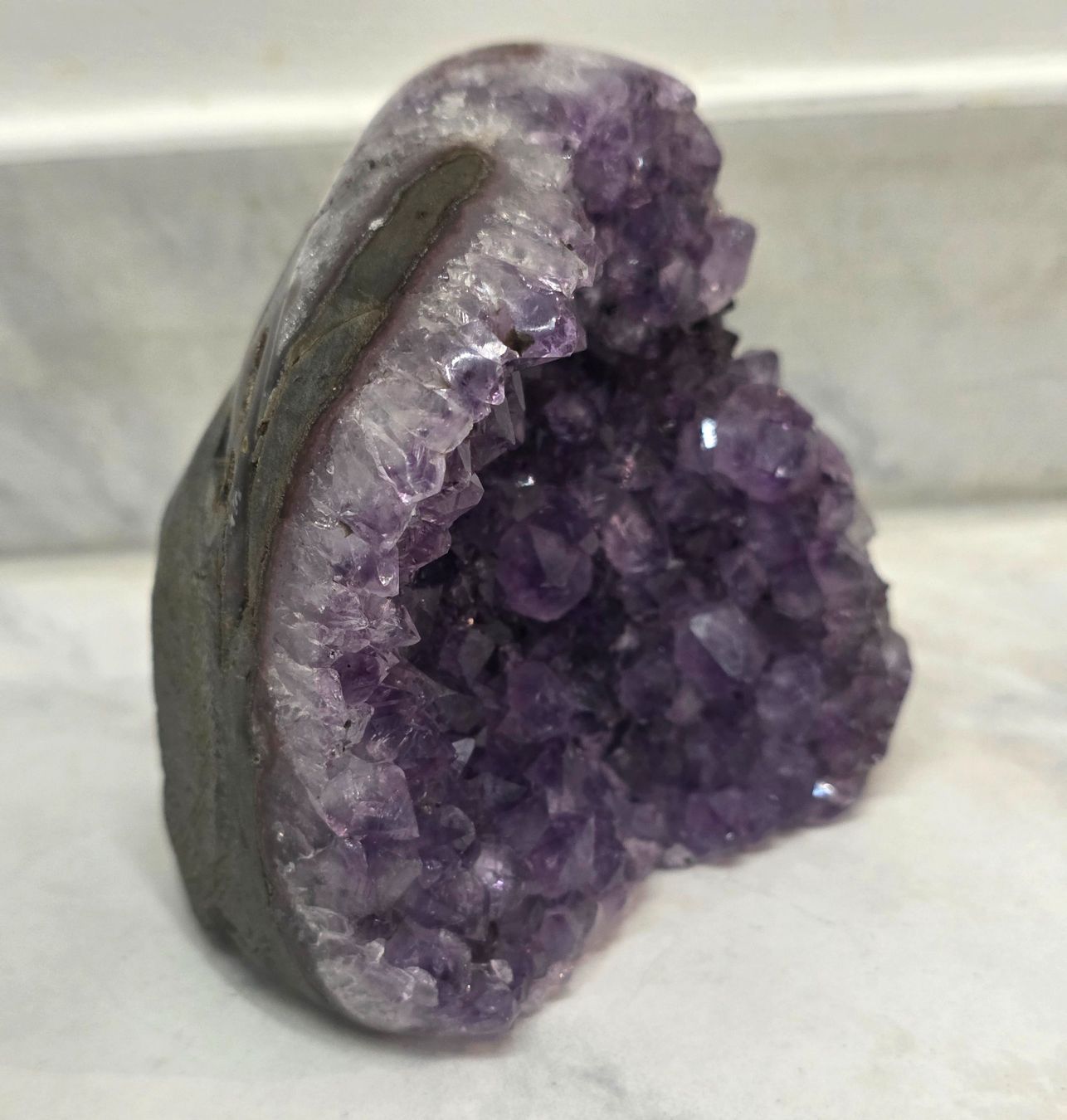 Minerali & Pietre curative: Amethyst Stufe 525g – Nuovo e nell'imballaggio originale da Matzingen venduto da Shay_Crystalz 1