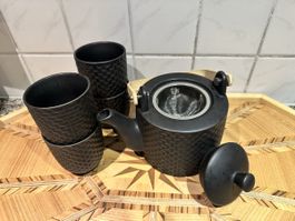 Teekanne mit Bambushenkel inkl. Tassen