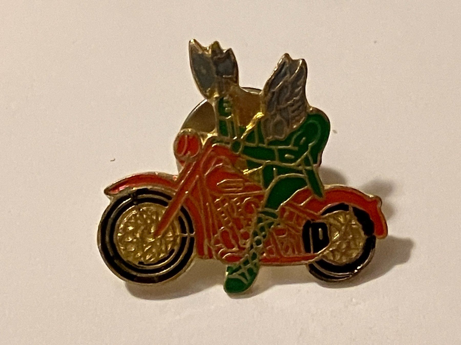 Placchette & Badge: 1 Pin Wikinger auf Motorrad – Usato da Basel venduto da djwwpp