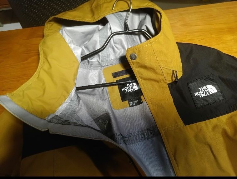 North Face Jacken: The North Face Jacke – Gebraucht aus Bremgarten AG von fla_5gwm 4