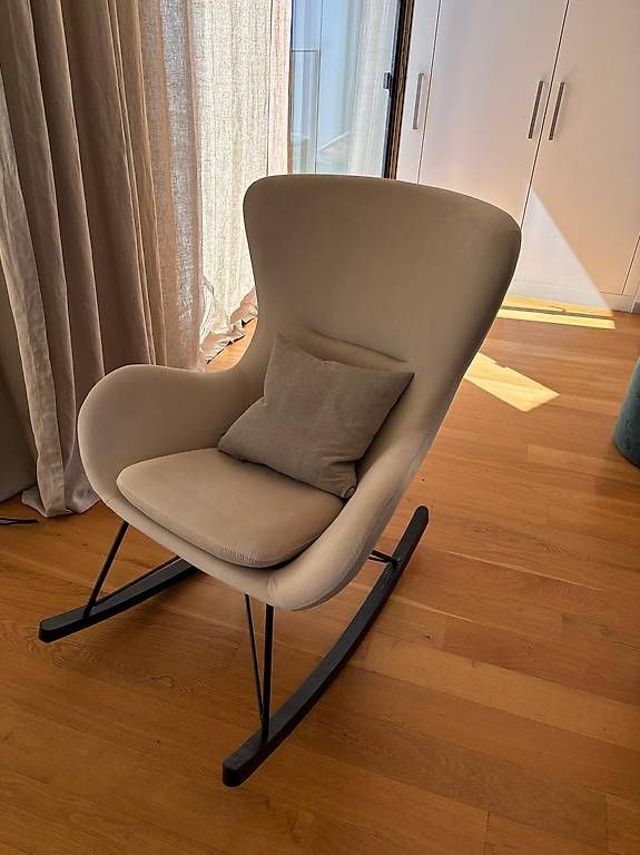 Sedie: White/ cream rockchair – Usato da Zürich venduto da mar_lz8m 3
