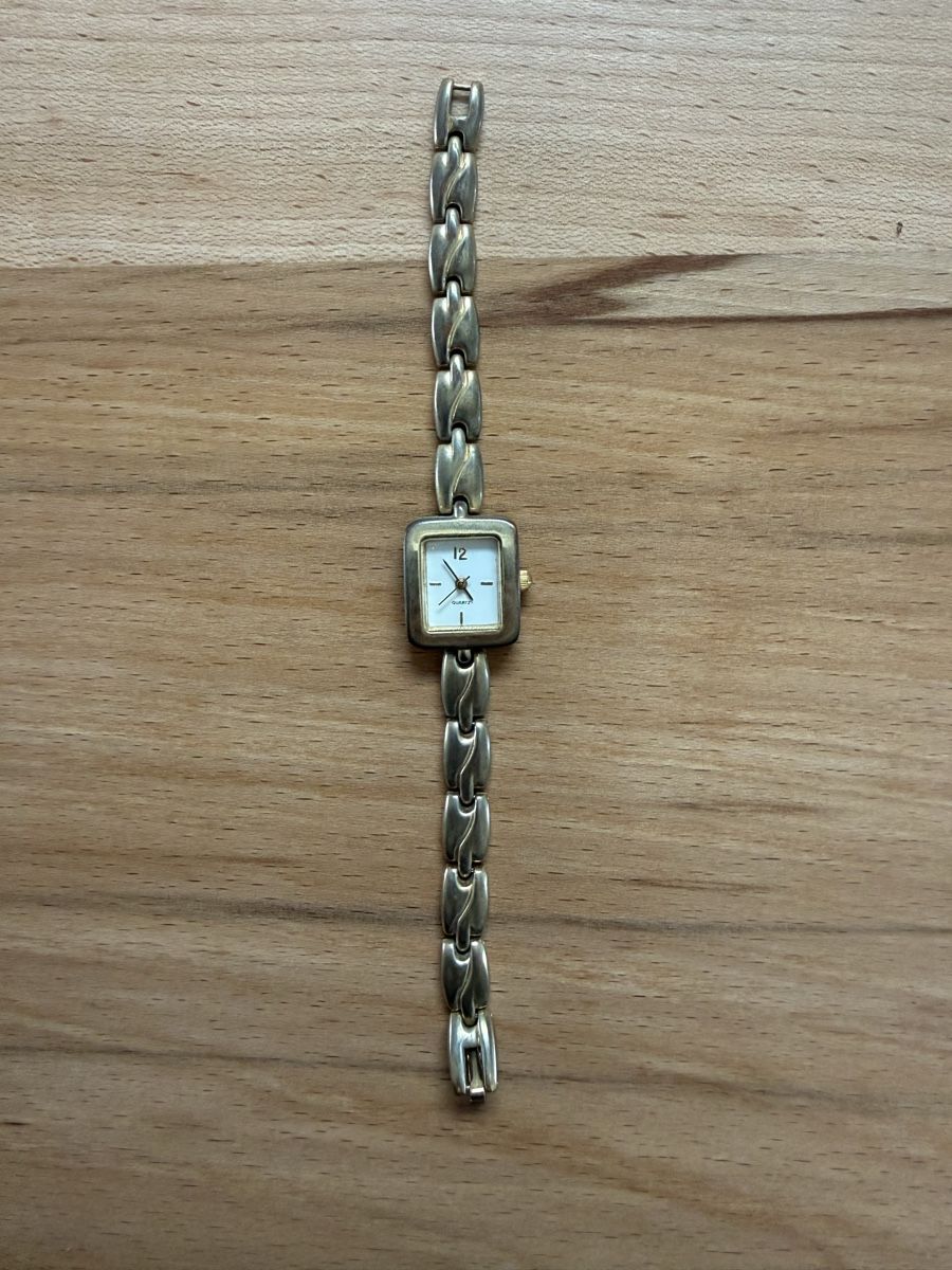 Armbänder & -reifen: Armbanduhr Quartz – Gebraucht aus Grenchen von Bastet007