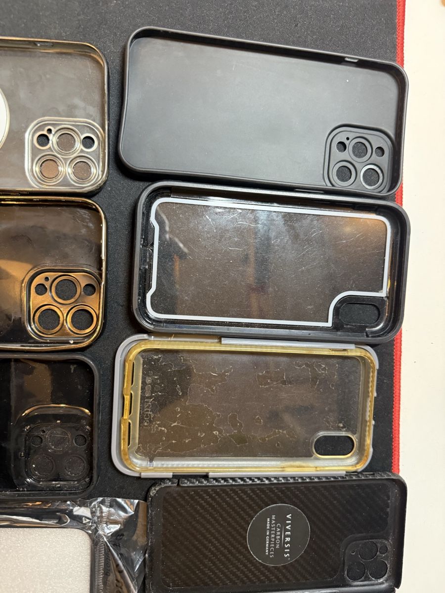 Cover & Protezioni schermo: iPhone Cover Lot – Usato da Chiasso venduto da she_9rhj 7