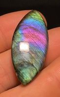 Wunderschönes Labradorit Cabochon von höchster Qualität!