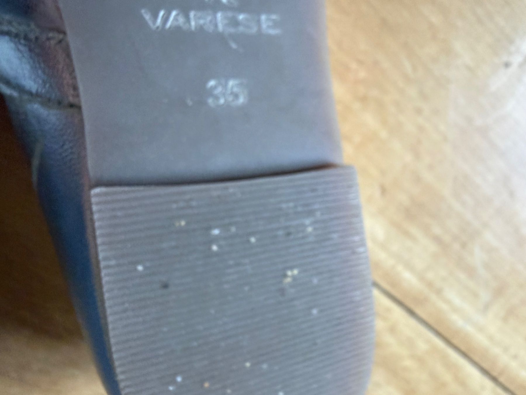 Scarpe per ragazze: Silberne Mädchen Schuhe Gr.35 von Varese – Usato da Luzern venduto da Doncorleone 8