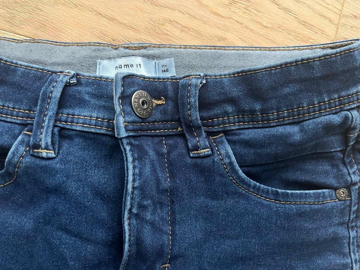 Name It Jeans: Jeans Name it – D'occasion à Wetzikon ZH par joc_p8jn 1