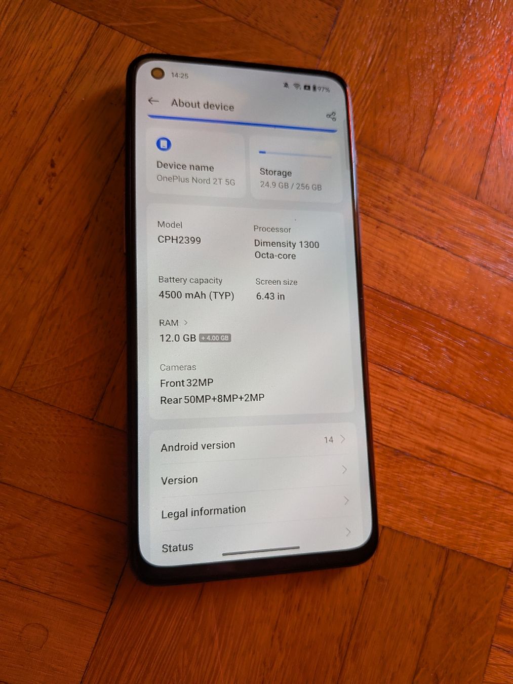 OnePlus Handys / Smartphones: OnePlus Nord 2T 5G – Gebraucht aus zürich von donfebbraio
