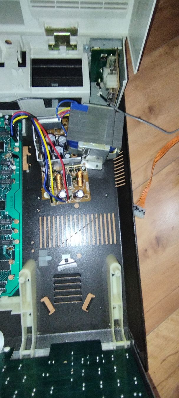 PCs: Sharp MZ-80-A – Défectueux à Domdidier par look80486 6