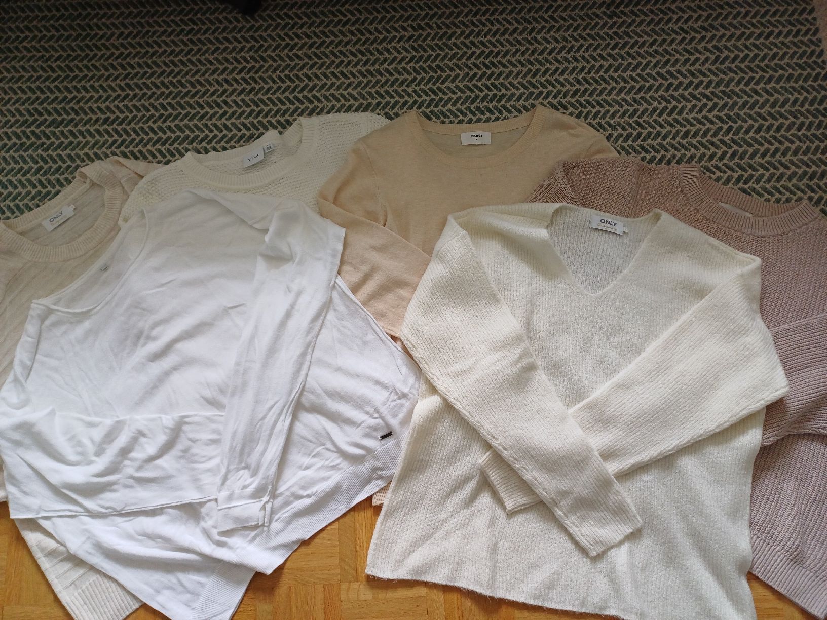Lotti di vestiti: Kleiderpaket weiss / creme Gr. M – Nuovo (secondo la descrizione) da Biel/Bienne venduto da Tammys 1