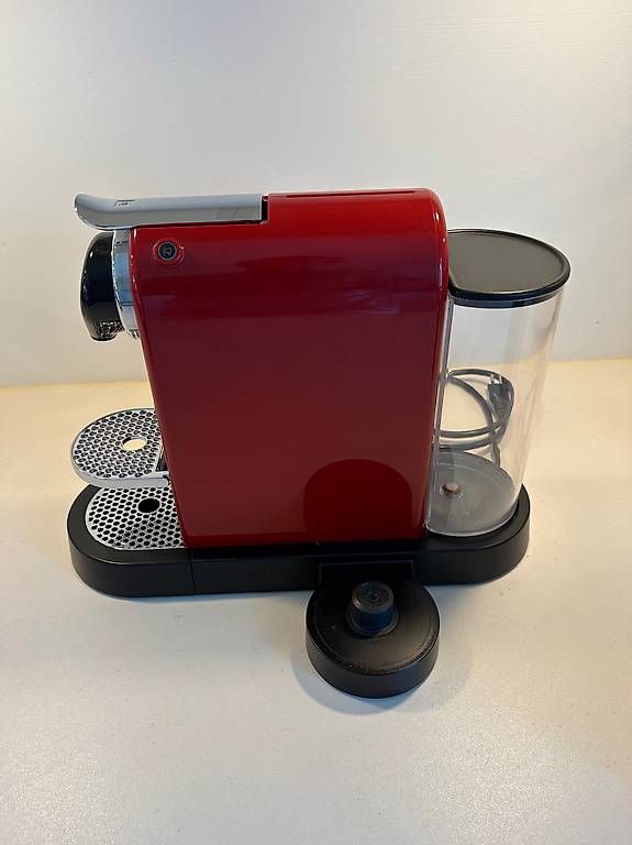 Macchine per caffè & Macchine per espresso: Nespresso Krups Citiz & Milk rot – Usato da Felsberg venduto da Riggel 1