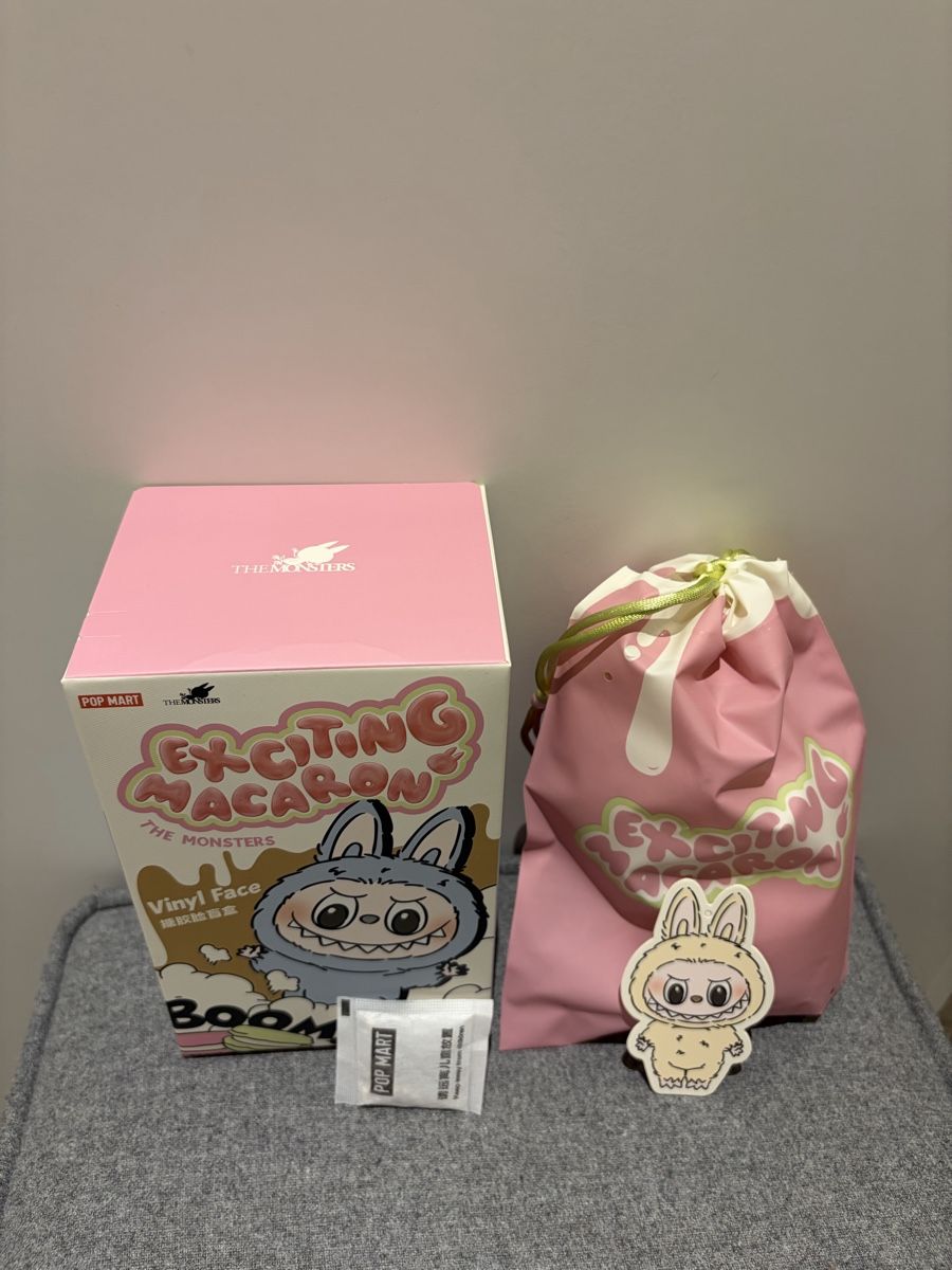 Bambole: Labubu Pop Mart Exciting Macarons Soymilk neuf – Nuovo (secondo la descrizione) da St-Gingolph venduto da emergency_one 1