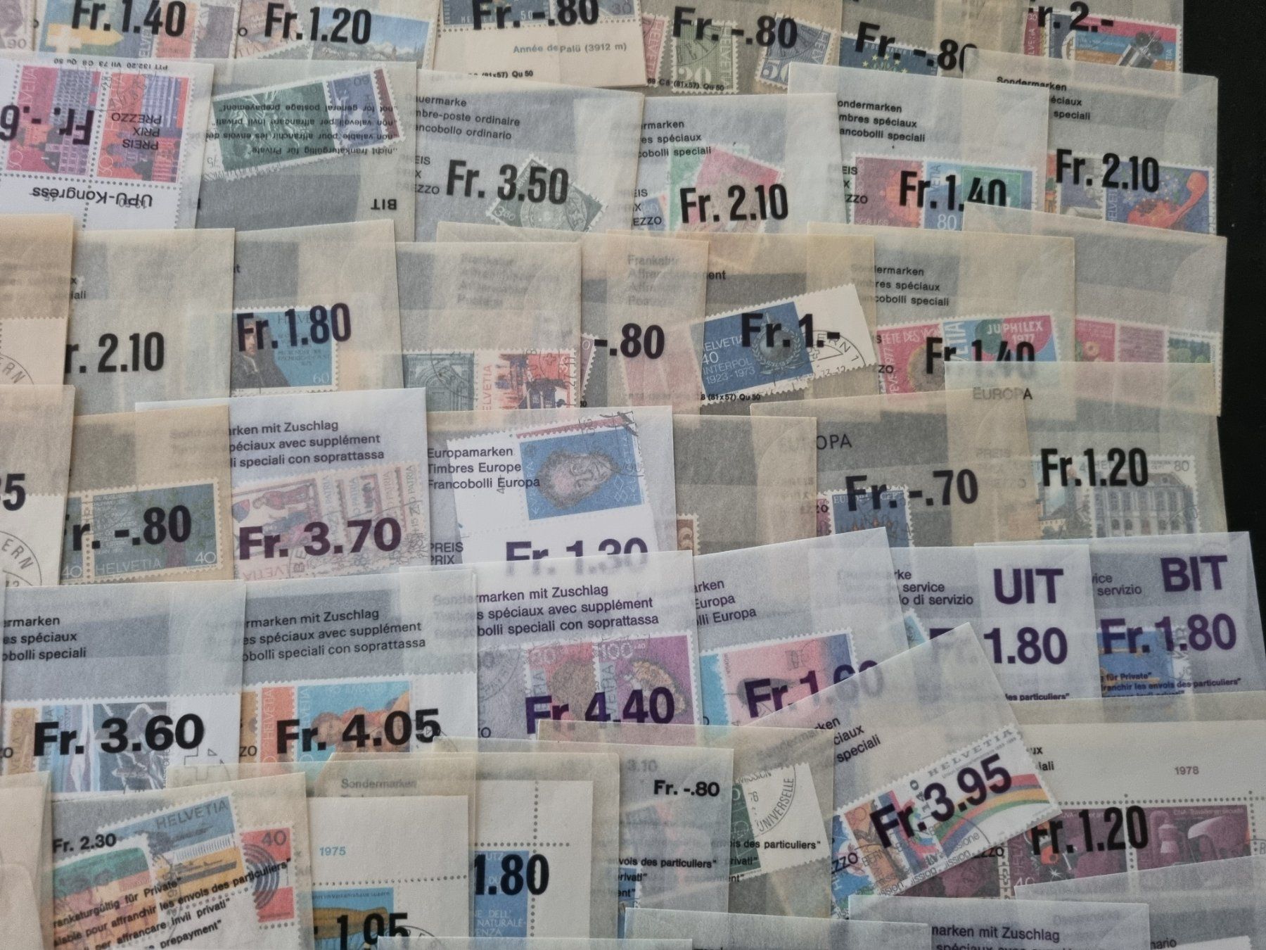 Tutti i francobolli: ca. 220 Pergamintüten mit ABOWARE Schweiz – Usato da Gümligen venduto da Geniusbuy 3