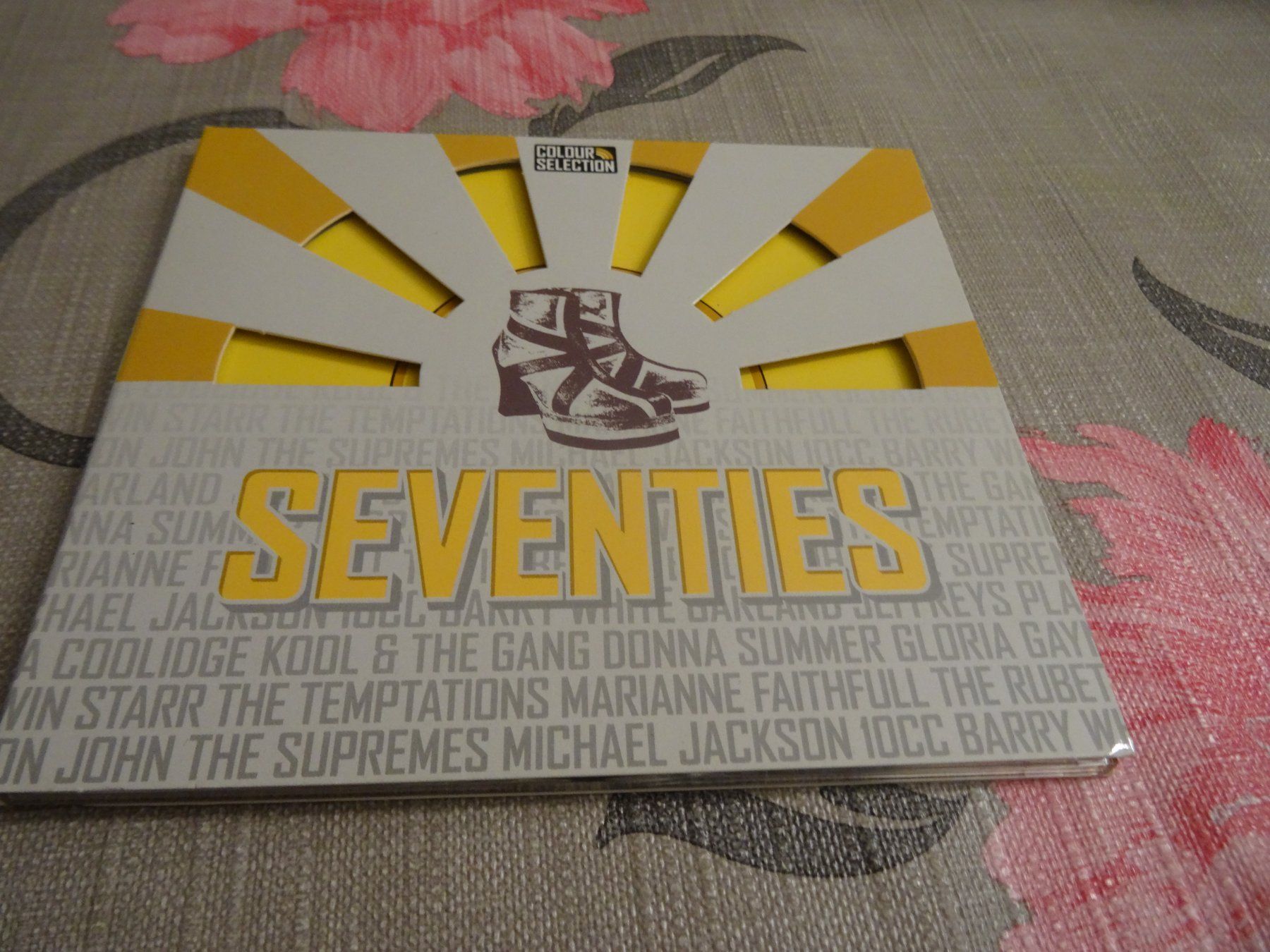 CD: CD Colour Selection - Seventies - – Usato da Olten venduto da Disc-Ausverkauf