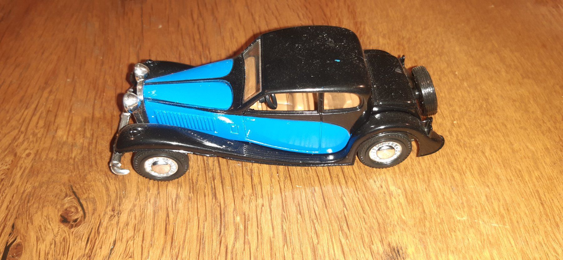 Bugatti Modellini d'auto: Bugatti T50 1:43 GUISVAL – Usato da Fehraltorf venduto da STEMAC01TK