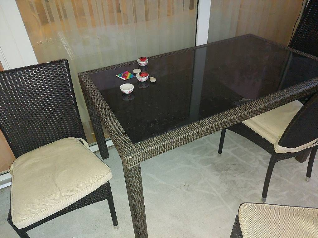 Set de table et chaises: Gartenmöbel – D'occasion à Solothurn par maevren 4