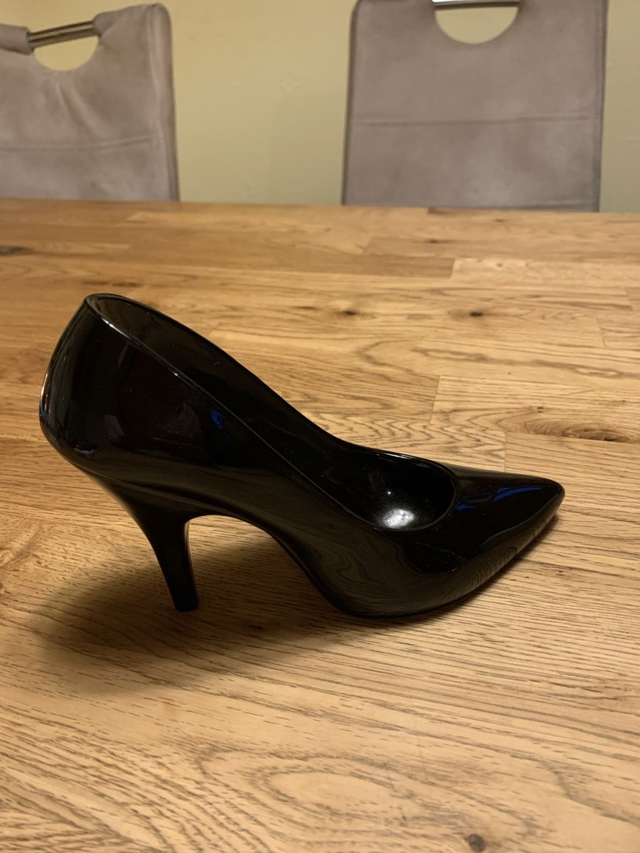 Skulpturen & Statuen: Schöner High Heels aus Glas – Gebraucht aus Flawil von Naphtali