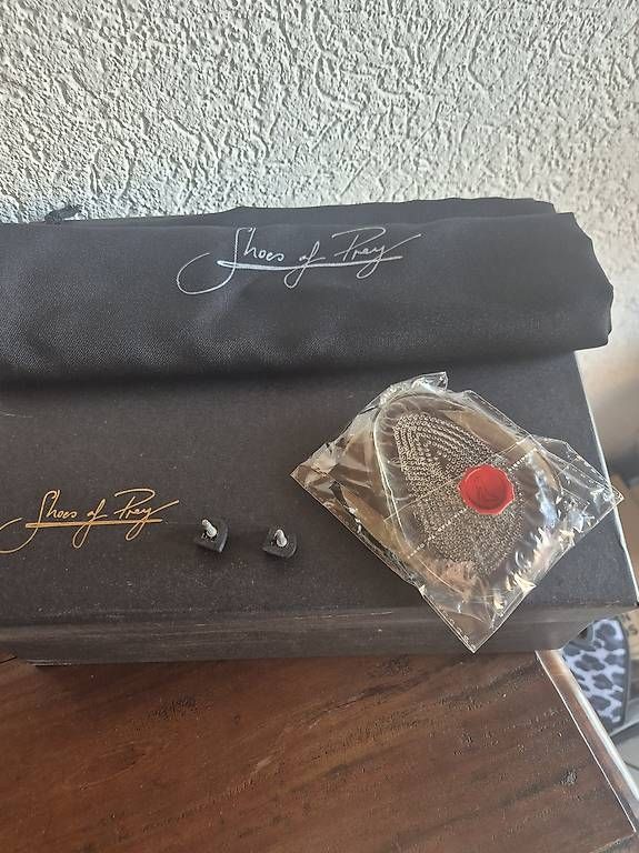 Scarpe da donna: Escarpins cuir rouge pointure 39 – Nuovo e nell'imballaggio originale da Cossonay-Ville venduto da bricbroc 1
