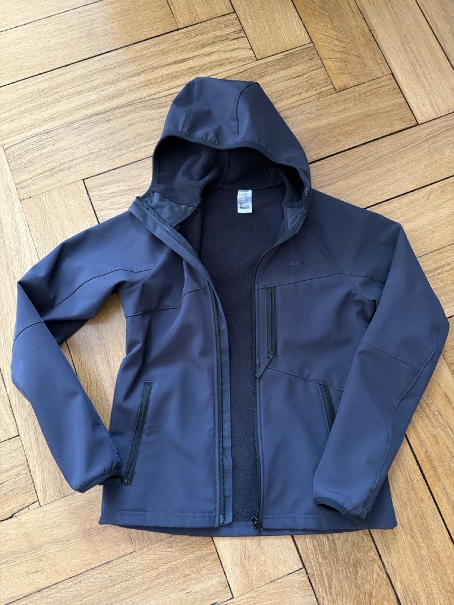 Decathlon Giacche & Cappotti: Quechua kids Softshell Jacket - Size 10/11 years – Usato da Zürich venduto da TuSquared3